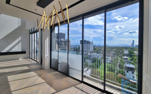 St. Moritz Private Estate Condo for Sale in BGC